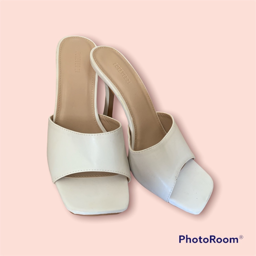 White Mules